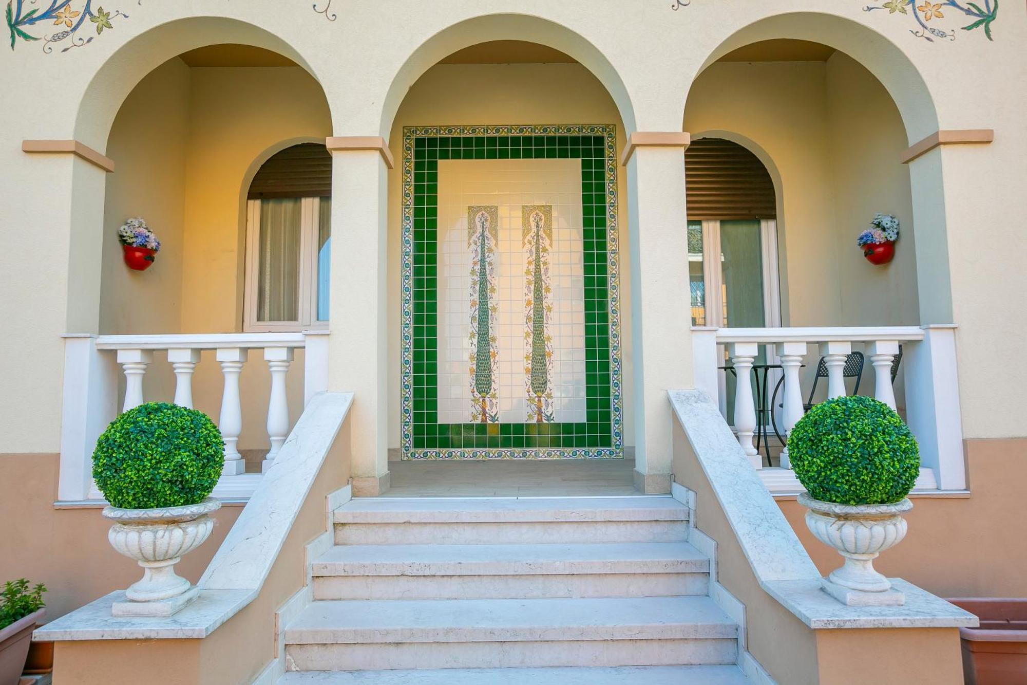 Villa Mimosa - Appartamento 2 Desenzano del Garda Exterior foto
